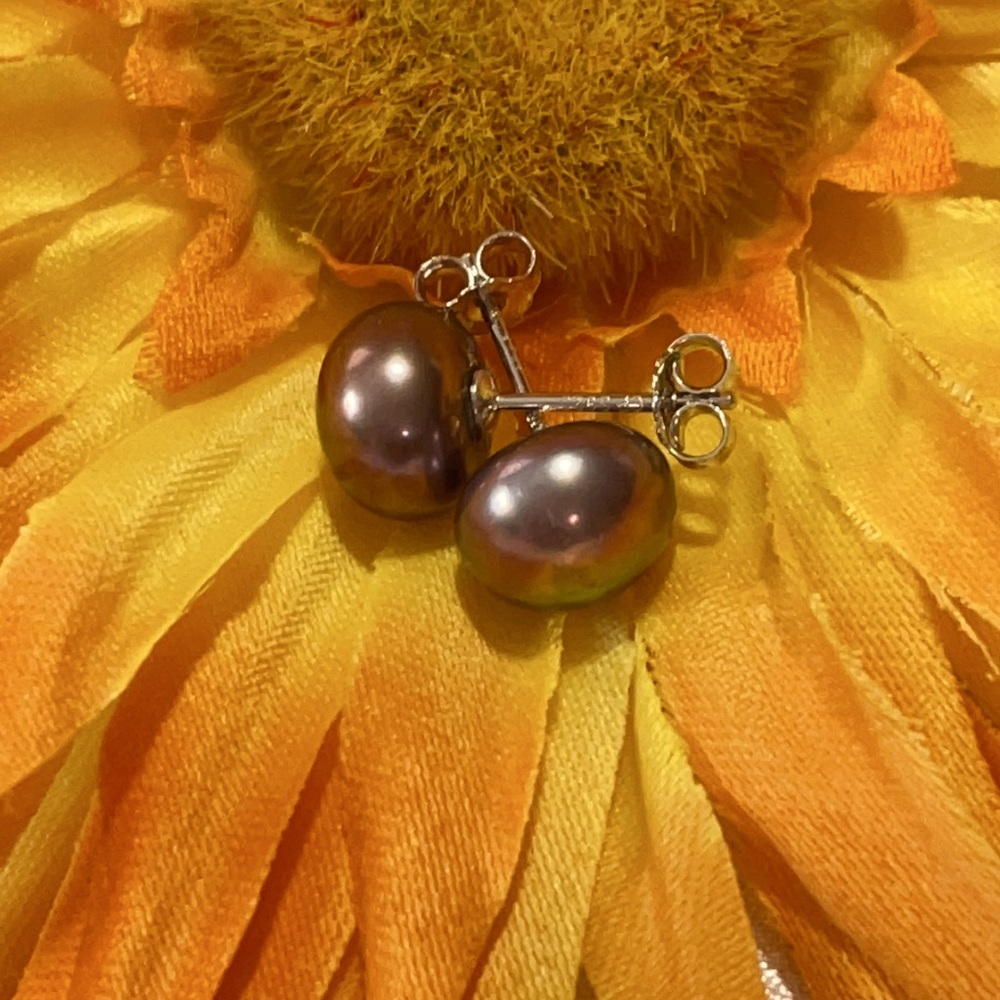 Cultured Pearl earrings